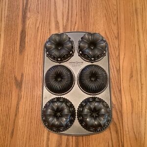 Mini Bundt Pan